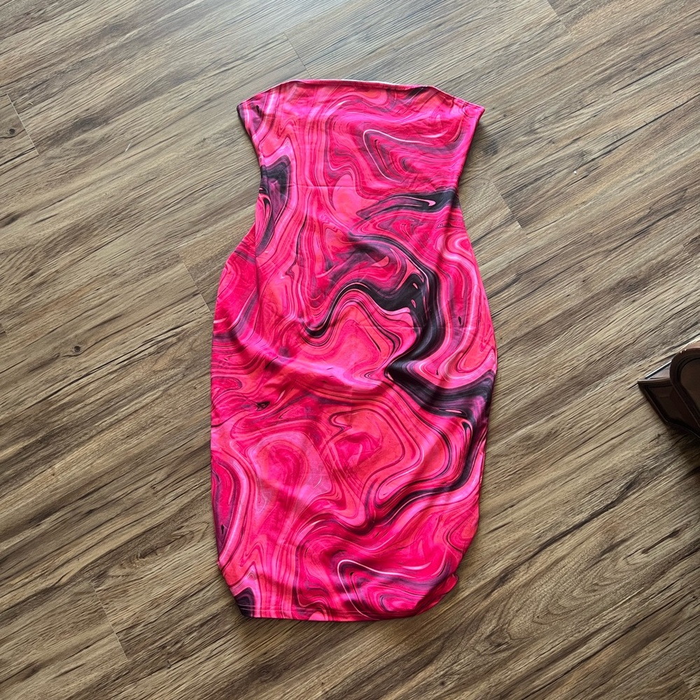 Vibrant Pink and Black Swirl Dress